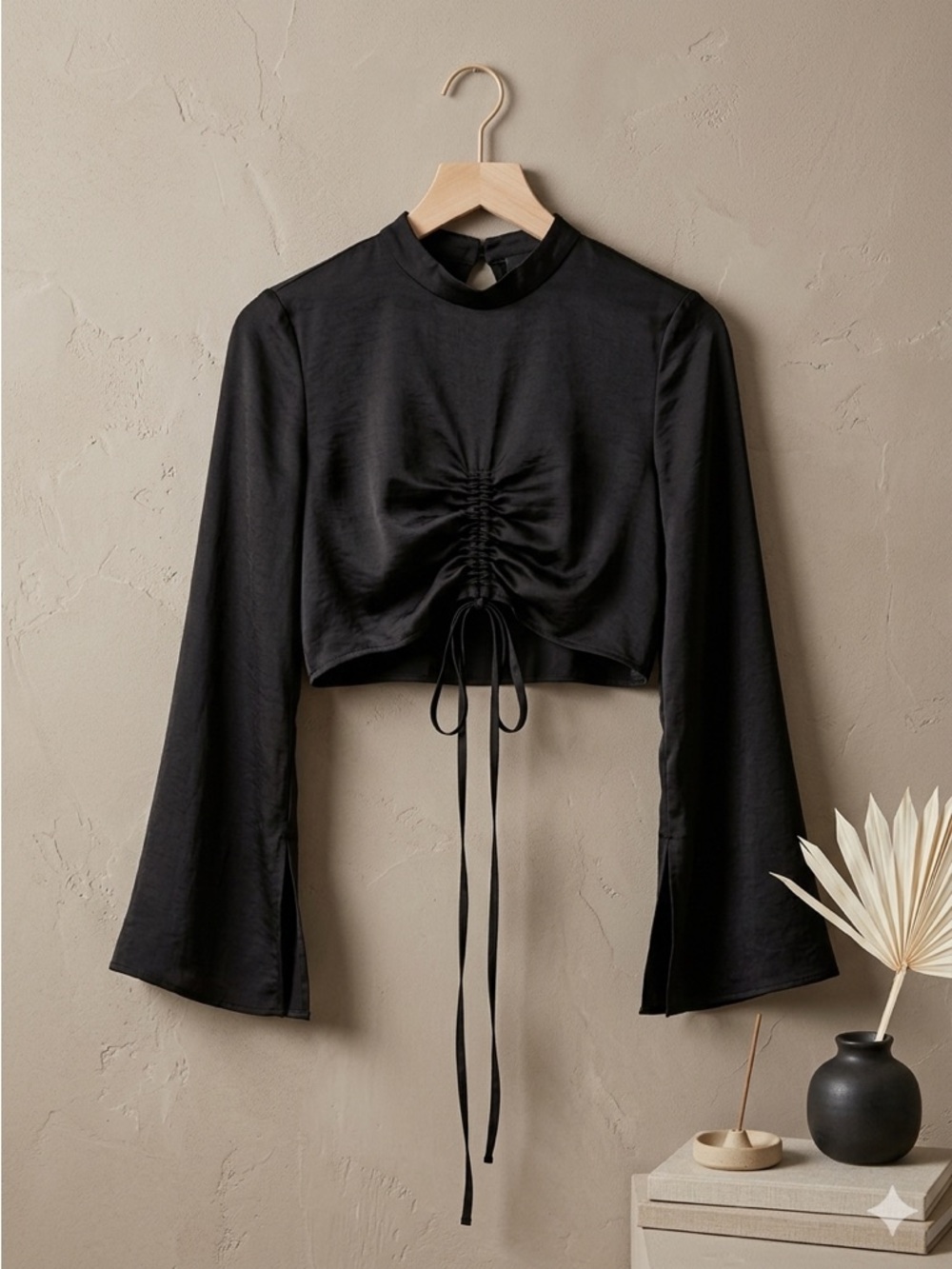 Topshop Black Ruched Back Cut Out Crop Top Split Sleeve Women’s 4 NWT